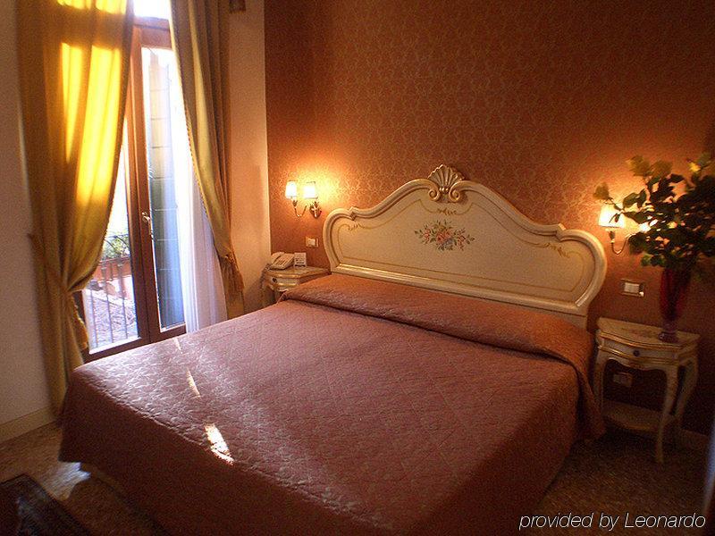 Apostoli Palace Bed and breakfast 3*
